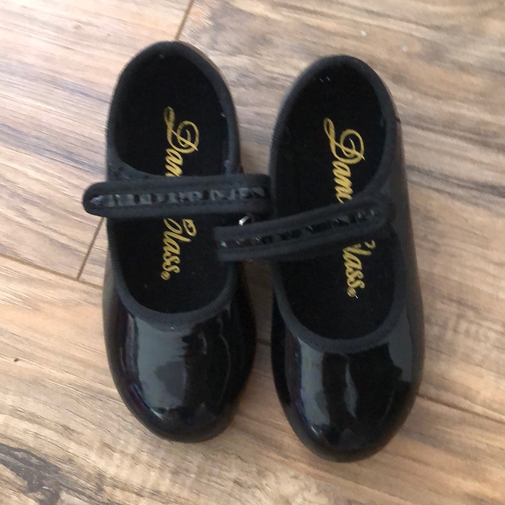 Tap shoes black